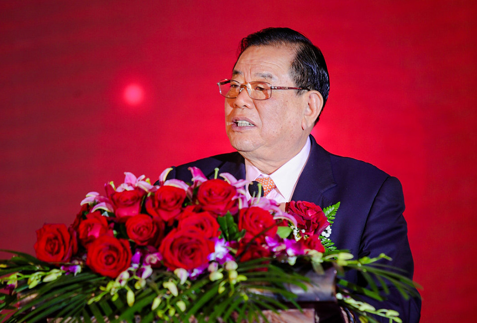 德業(yè)人將用心堅(jiān)守使命,<br>為實(shí)現(xiàn)夢(mèng)想不懼櫛風(fēng)沐雨、砥礪前行。